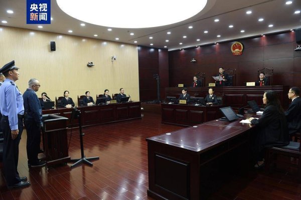 配资平台官网配资 张平一审被判十三年